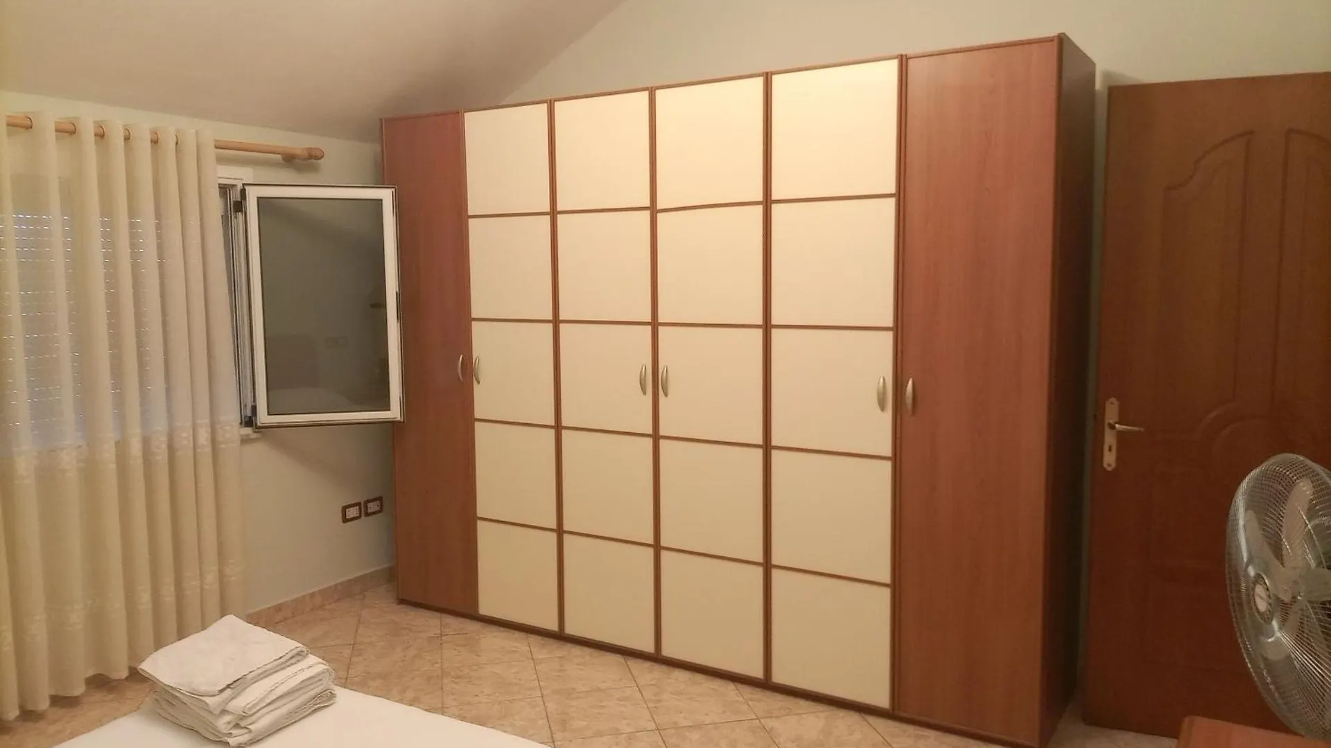 Villas Elona Best View Xhafzotaj